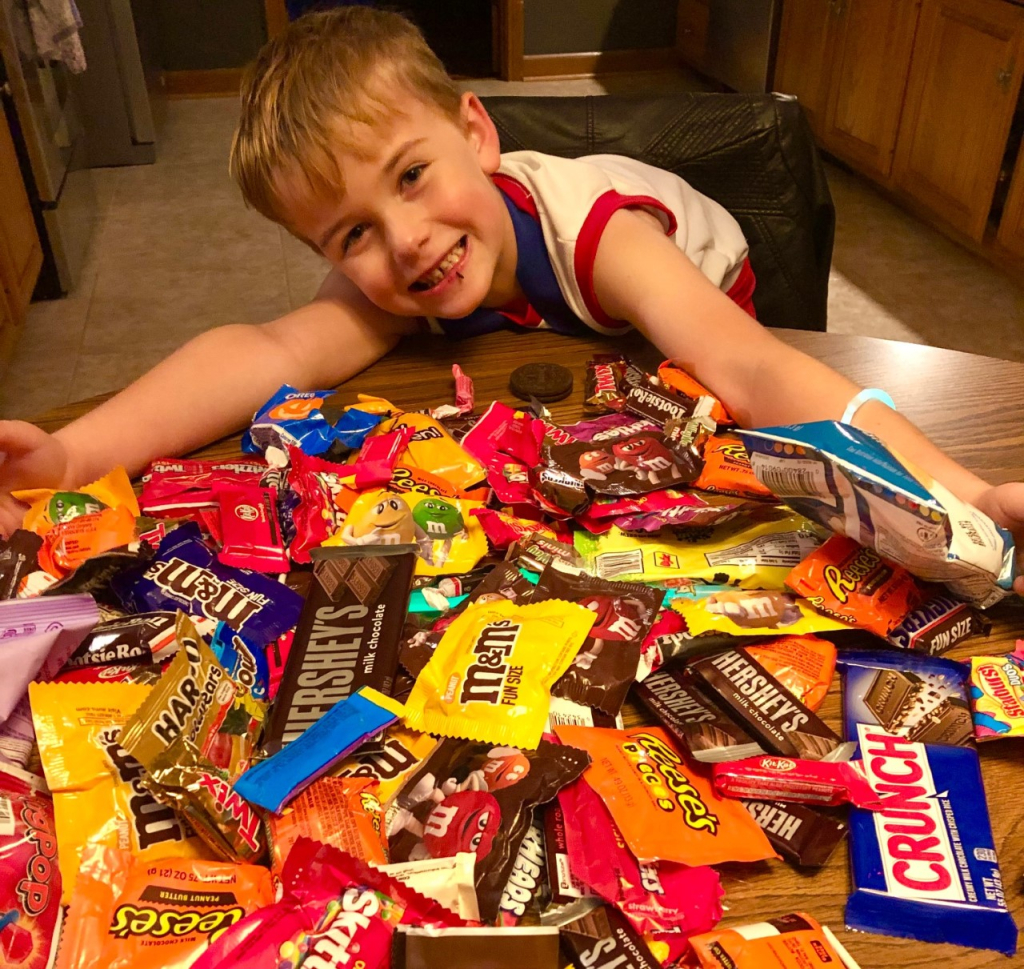 What To Do With All That Extra Halloween Candy? Donate It To Our Troops ...